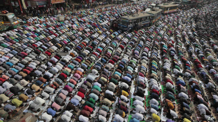 APTOPIX Bangladesh Islamic Congregation
