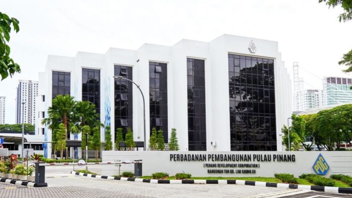 Penang-Development-Corporation-pic Penang Development Corporation’s record-breaking profits have sparked criticism over bonus payouts to its staff — but instead of questioning worker rewards, perhaps politicians should be asking why more agencies aren’t doing the same.