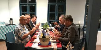Representatives from the Ukraine Embassy and NPC sitting together over dinner.