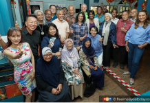Thirty voices who once filled Malaysia’s living rooms with music, manners and meaning reunited on Feb 14 — and for one day, Radio Malaysia’s Blue Network lived again.